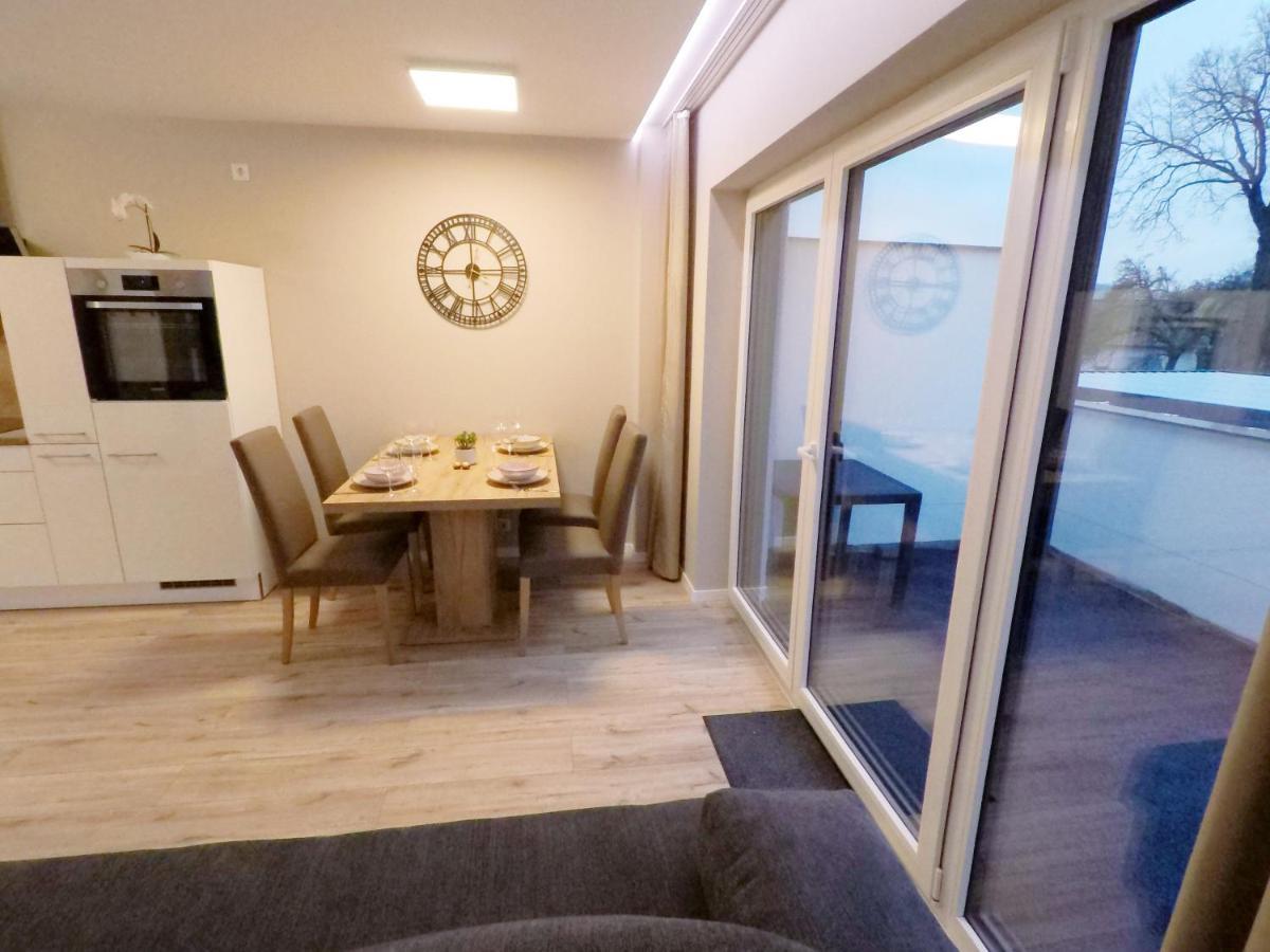 -Neubau- 42 Qm Balkon-Apartment Fulda Esterno foto